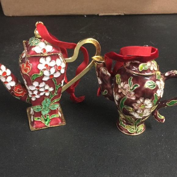 Teapot ornaments